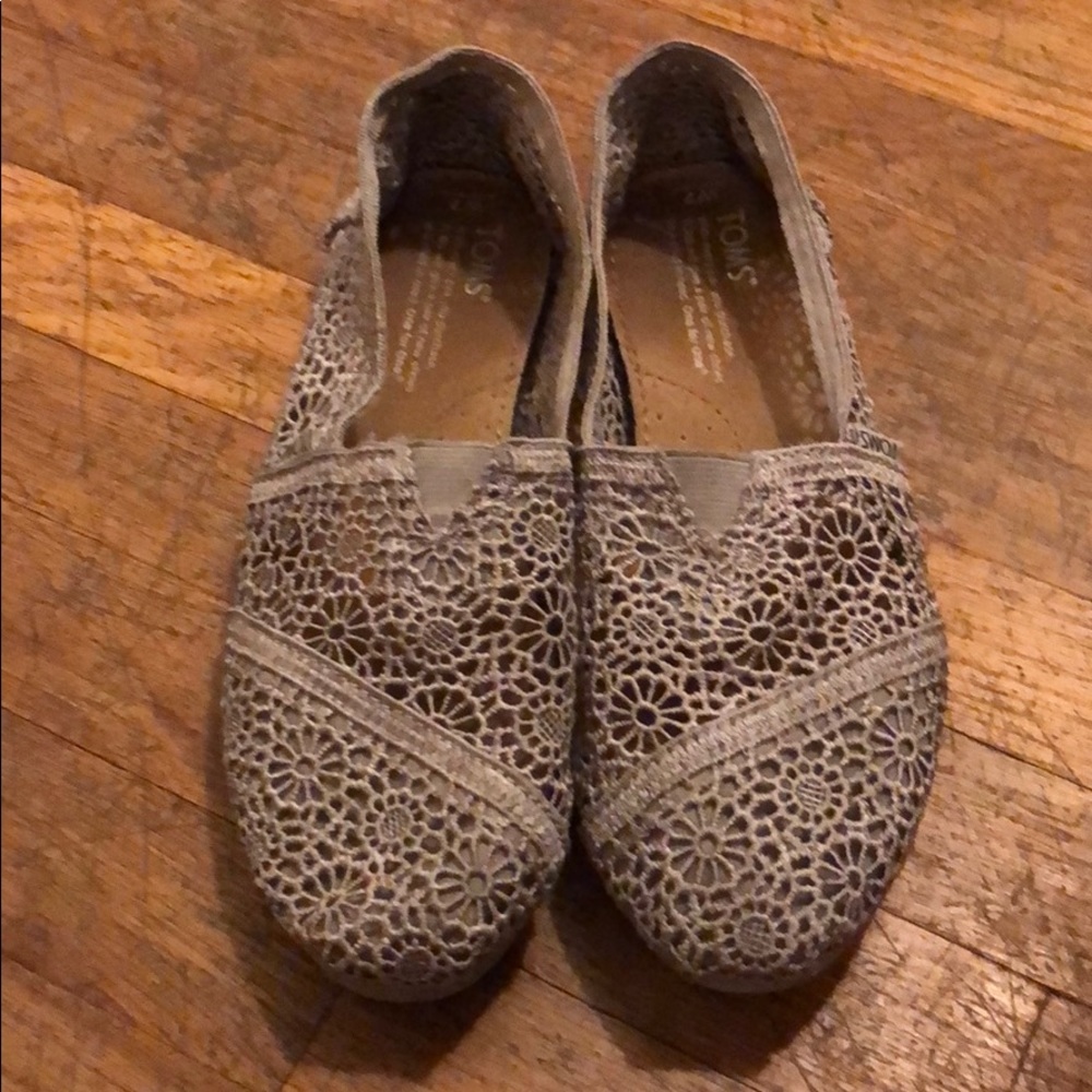 Toms crocheted flats